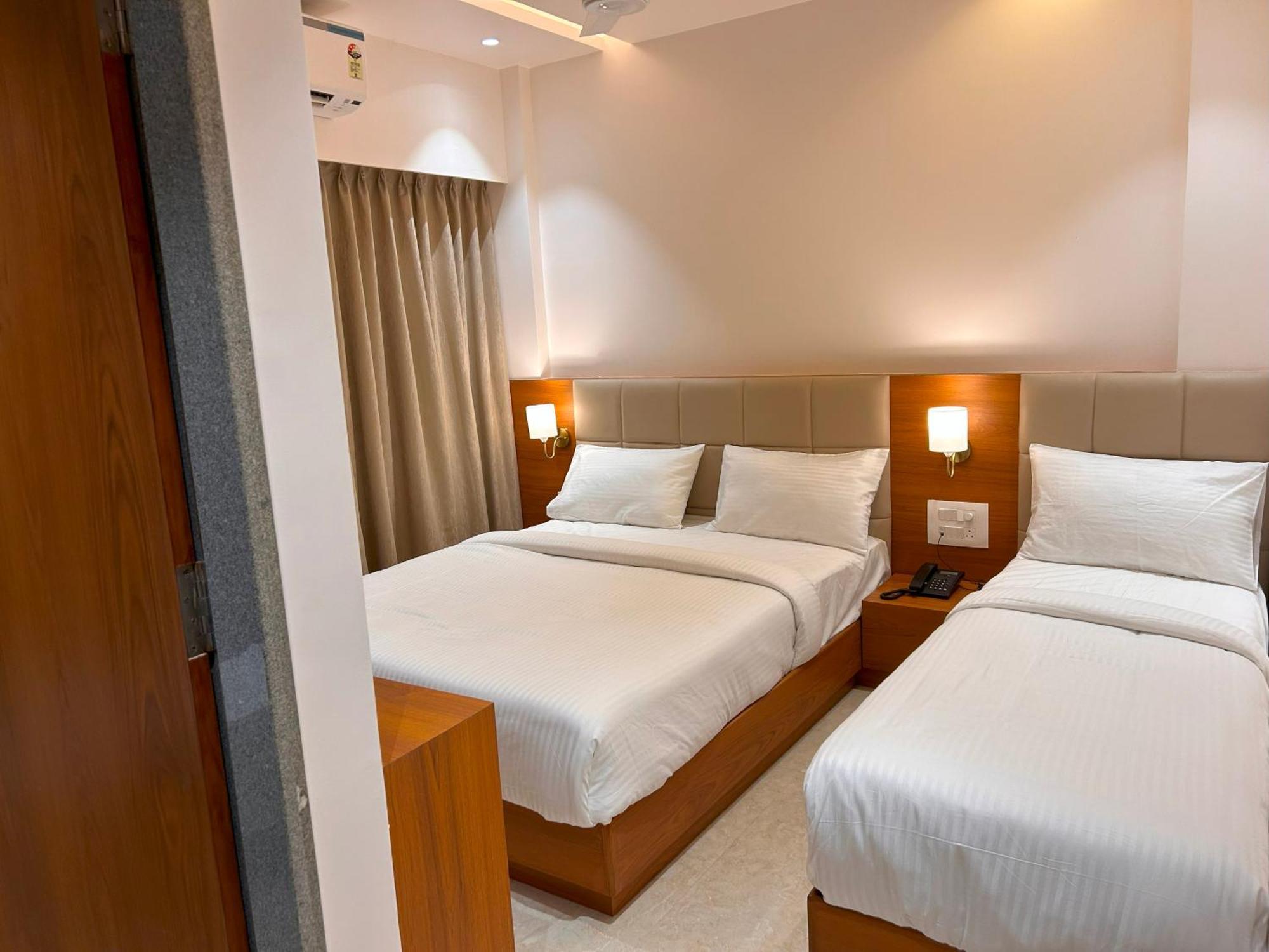 Hotel Neem Heritage Širdi Exteriér fotografie